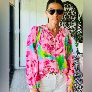 Lilly Pulitzer Elsa 100% Silk Top Sz Small excellent used condition
